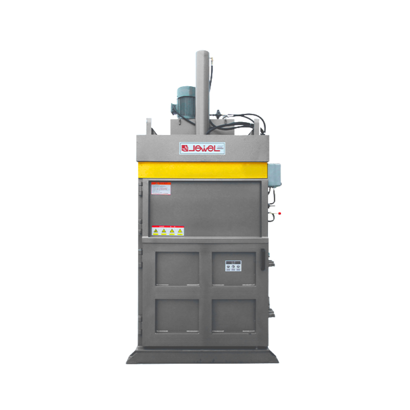 General-Purpose Medium-Sized Vertical Compression Baler